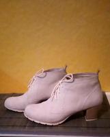 Marco Tozzi Stiefelette Damenschuhe beige Größe 42 Sachsen - Plauen Vorschau
