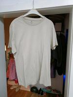 H&M T-Shirt Shirt Gr. L sandfarben Top Zustand Nordrhein-Westfalen - Remscheid Vorschau