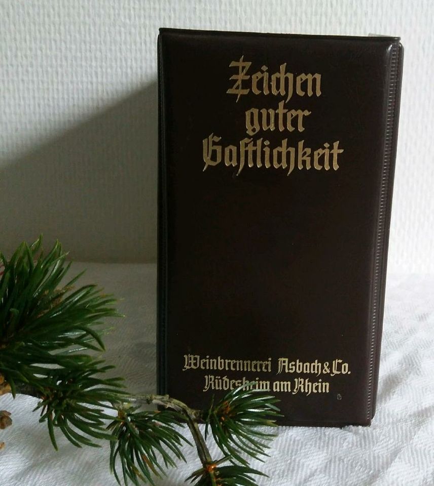 Zeichen guter Gastlichkeit Kochbuch Weinbrennerei Asbach in Dinslaken