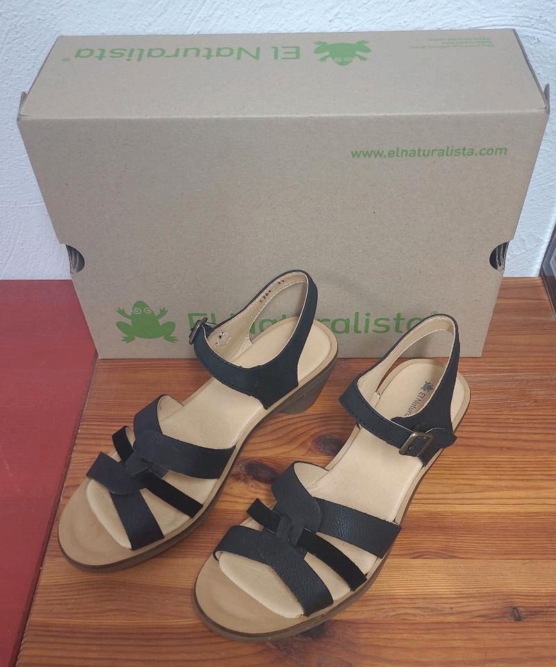 El Naturalista Aqua Sandalen Größe 39 ungetragen in Ensdorf