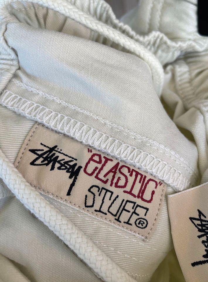 Stüssy Stussy Brushed Beach Short Shorts Creme Weiß Gr S NEU in Dortmund