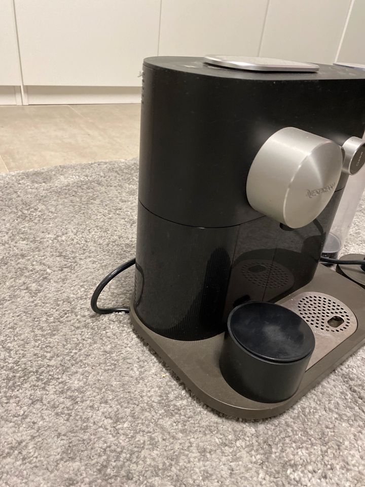 Nespresso Maschine defekt für Bsdtler in Köln - Widdersdorf | Kaffeemaschine  & Espressomaschine gebraucht kaufen | eBay Kleinanzeigen ist jetzt  Kleinanzeigen