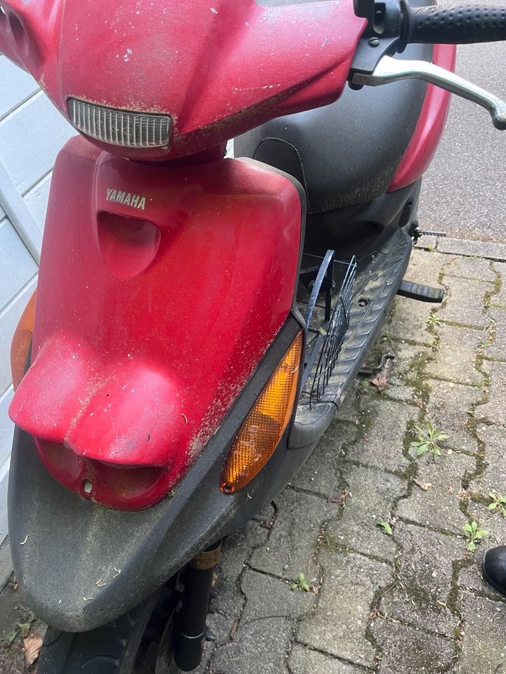 Yamaha Mofa 50ccm rot in Karlsfeld