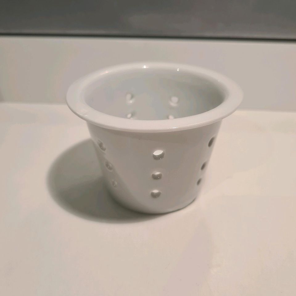 China Porzellan Tee Tasse mit Deckel und Filter Einsatz in Rastatt