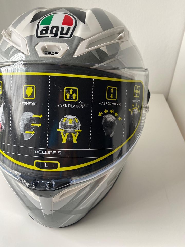 AGV Veloce S Helm NO GP R RR Arai Shoei in Bad Tölz