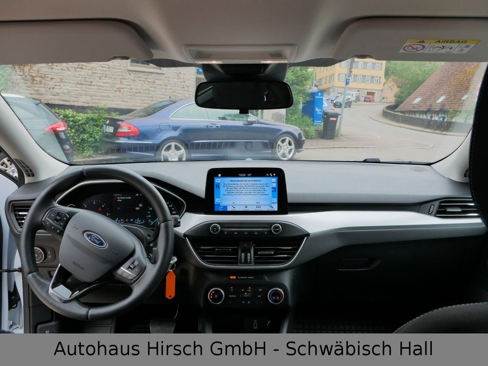 Ford Focus Turnier Cool&Connect 1.Hand, HU neu, Navi in Schwäbisch Hall