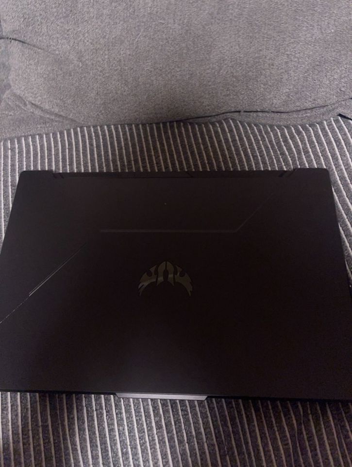 Gaming Laptop heute 380 wer sich als erstes meldet 350 in Mayen