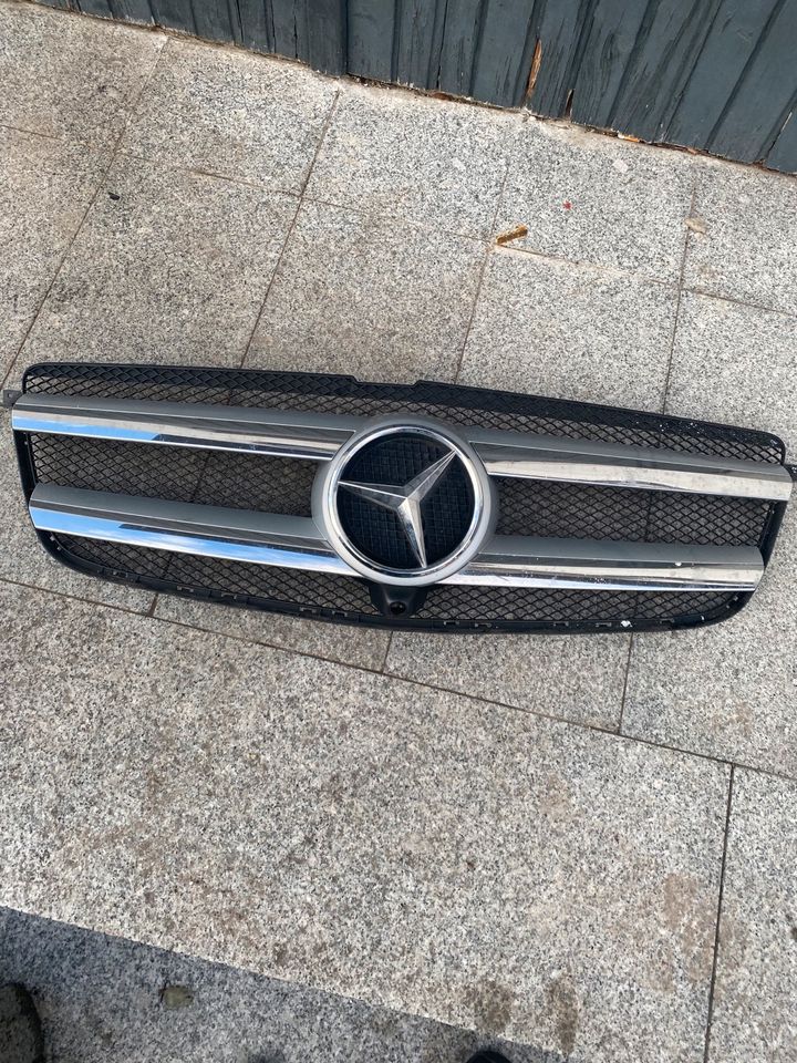 Mercedes GL AMG Kühlergrill frontgrill in Eggenfelden