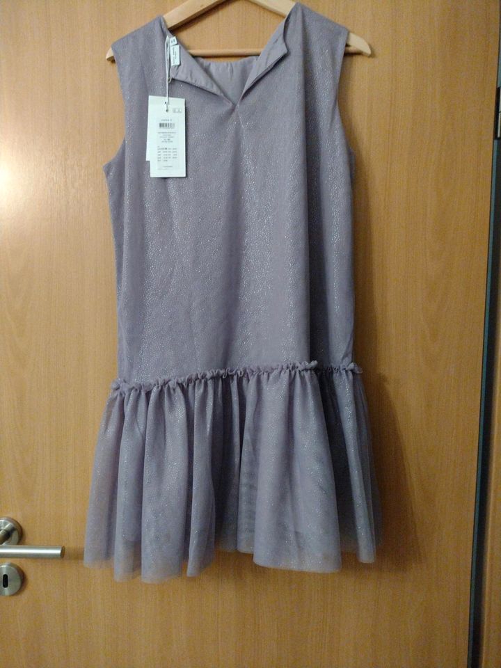 Kleid 152 von Name it neu in Haldensleben