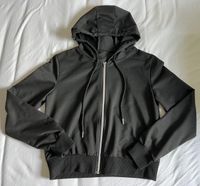 Kurze Kapuzenjacke/Sweatjacke Damen, schwarz, Größe M Hessen - Marburg Vorschau