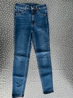 H&M Jeans Ultra high waist Gr. 32 Bayern - Seybothenreuth Vorschau