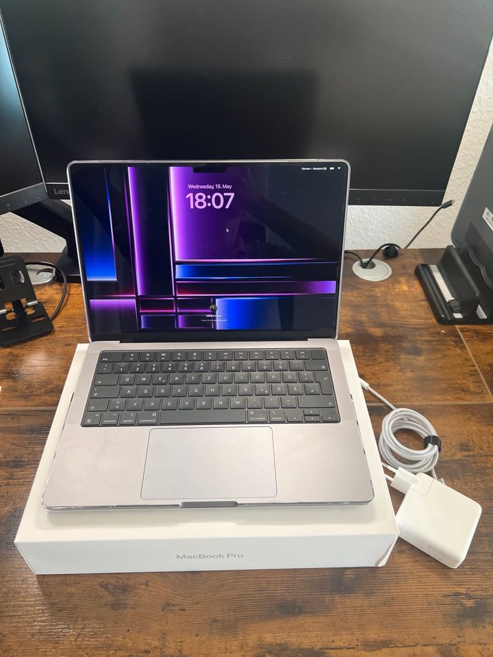 MacBook Pro 14 Zoll mit M2 Pro Chip in Dresden
