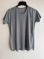 Graues Sportshirt von Nike Sachsen-Anhalt - Halle Vorschau