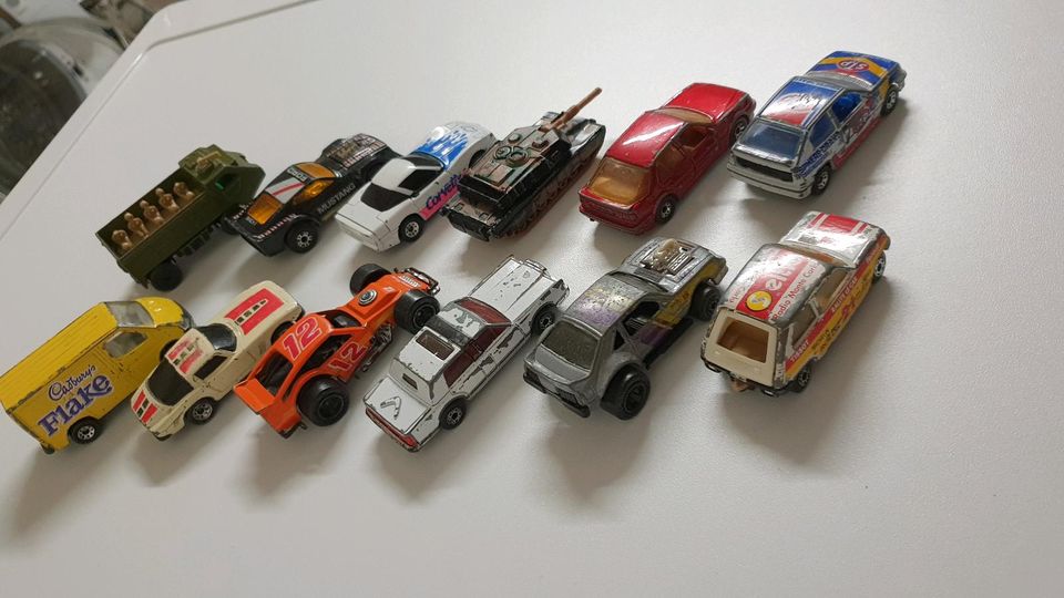 Matchbox superfast Modellautos 1:60 Spielzeugautos in Pohlheim