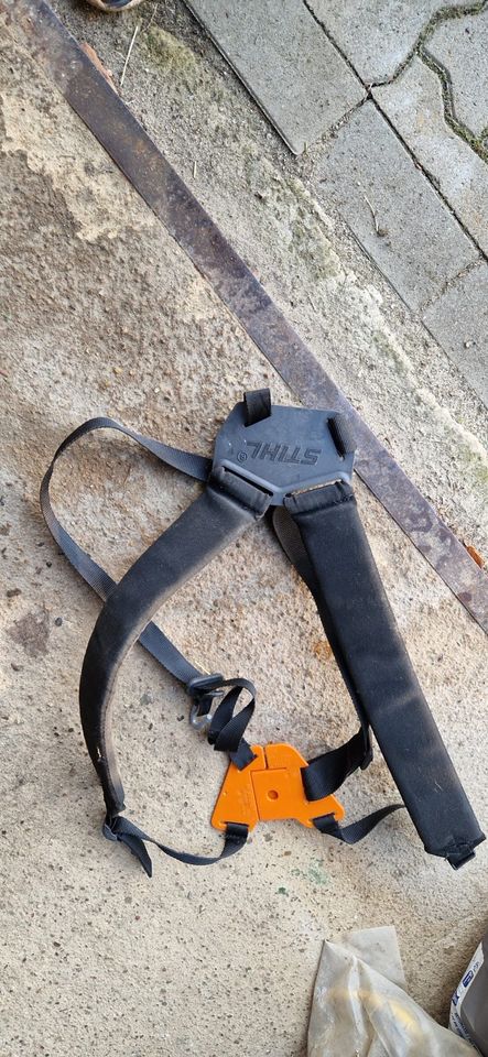 Stihl Freischneider Halter in Wittenburg