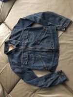 Levi's Jeansjacke Gr. L mit Reißverschluss Trucker Zip dunkelblau Brandenburg - Potsdam Vorschau