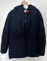 Tommy Hilfiger XL Daunenjacke Winter Jacke mit Kaputze Navy Blau Hessen - Edermünde Vorschau