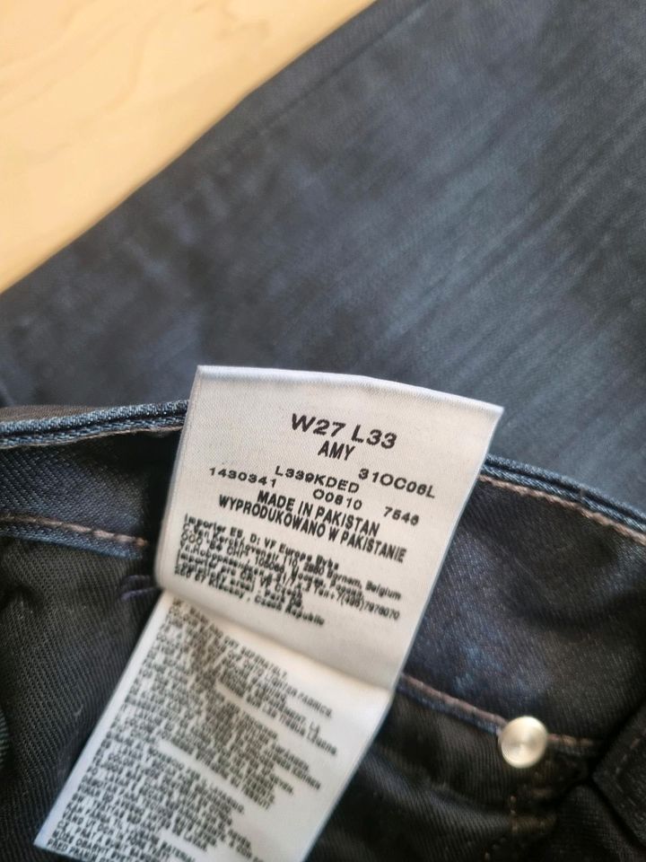 Lee Jeans Amy 27/33 W27  L33 wie NEU in Hamburg