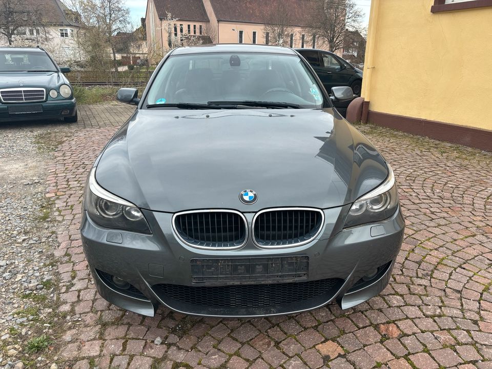 BMW 520 i E60 M-Paket Mega Ausstattung 170PS 2.2 Liter in Donaueschingen