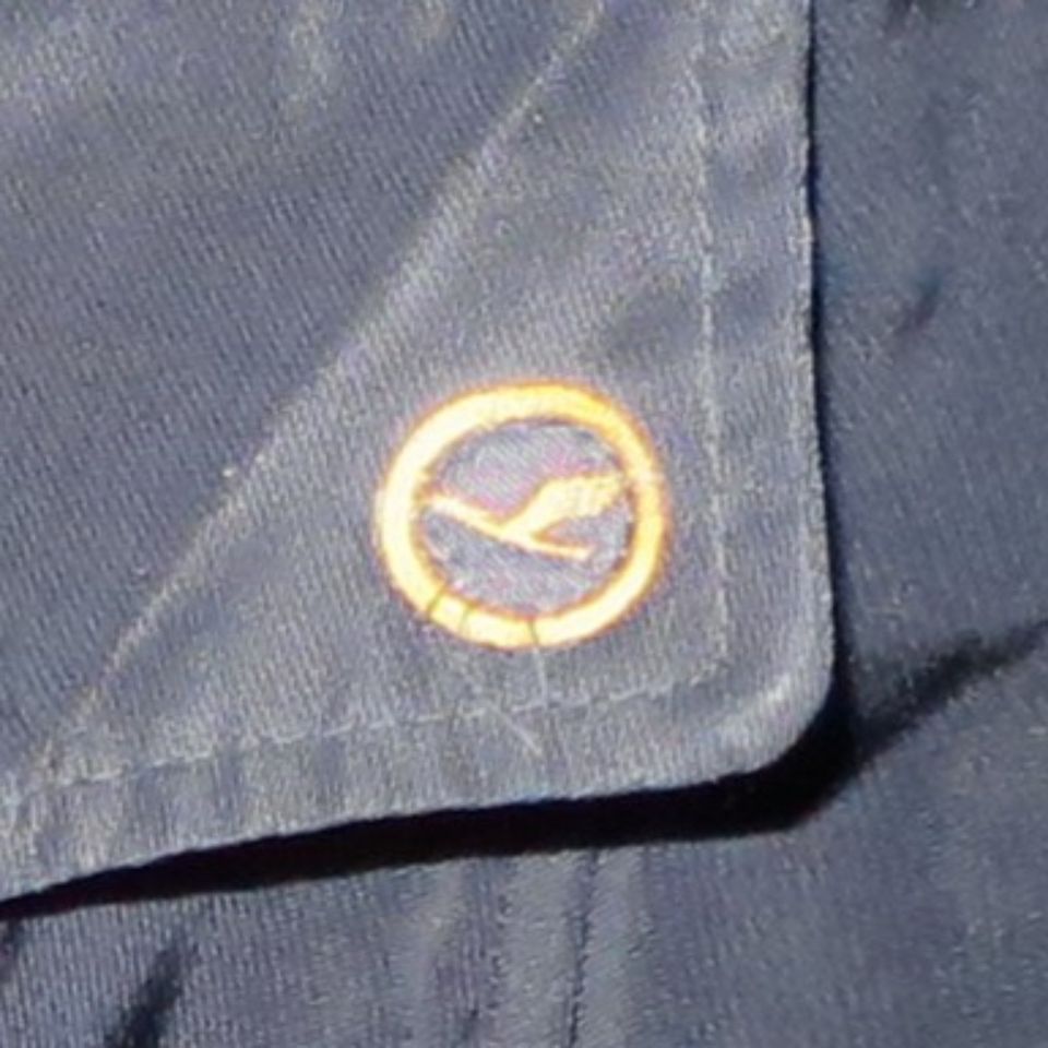 Wind- / Regenmantel der Herrn Lufthansa Uniform, Gr. 28 in Aßling
