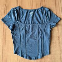 Hollister Seamed Curved Hem  Baby Tee Shirt Top  Gr.XS Ludwigslust - Landkreis - Neustadt-Glewe Vorschau