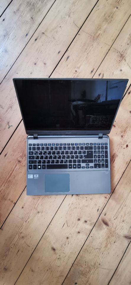 Acer aspire timeline u laptop defekt in Wuppertal