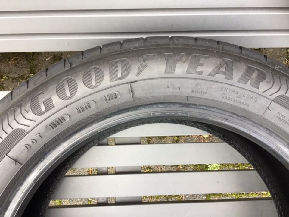 Top Markenreifen 195/55R16 91V Goodyear Efficient Grip in Stahnsdorf