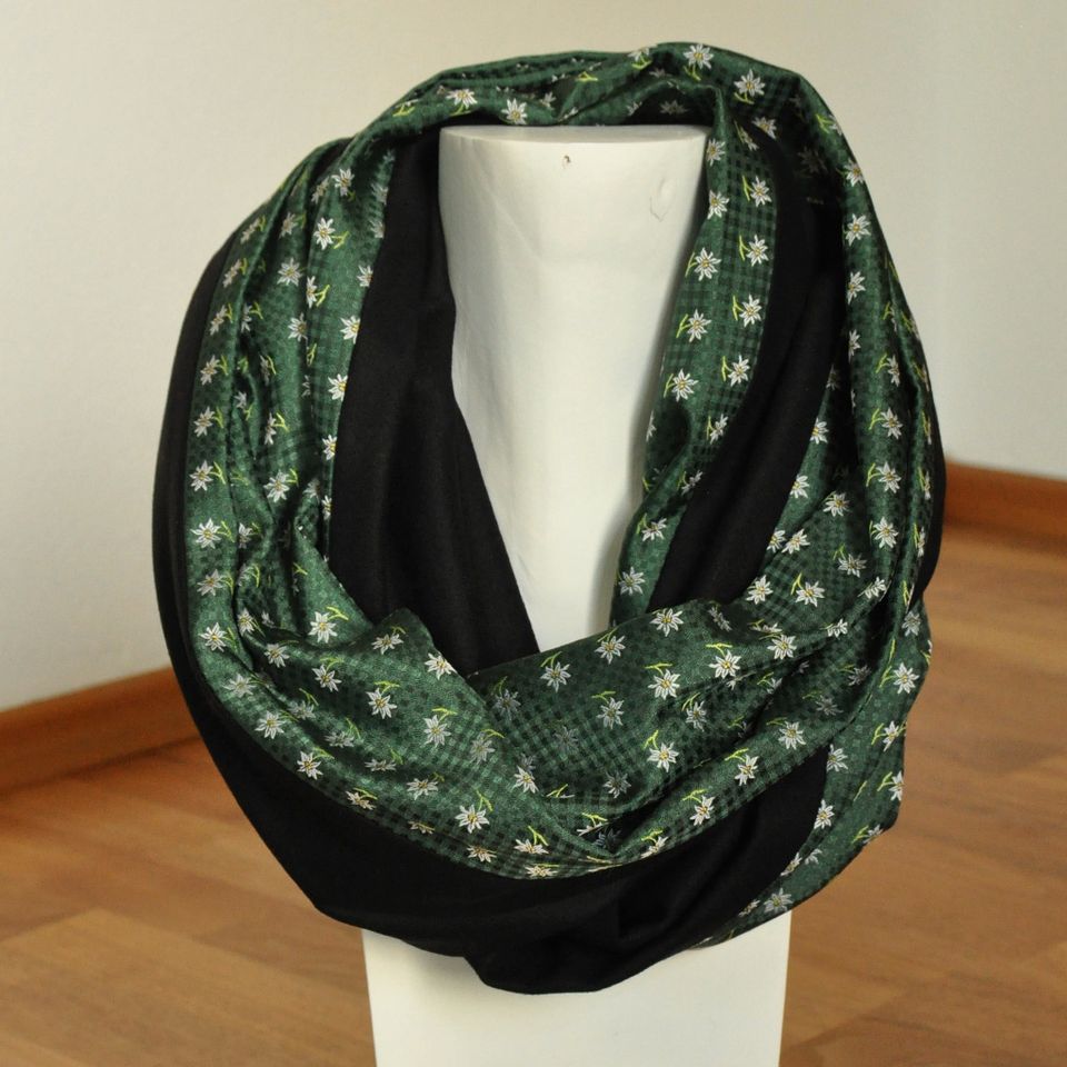 LOOP Schal aus edlem Jacquard + weichem Woll-Loden   (48) in Buchhofen