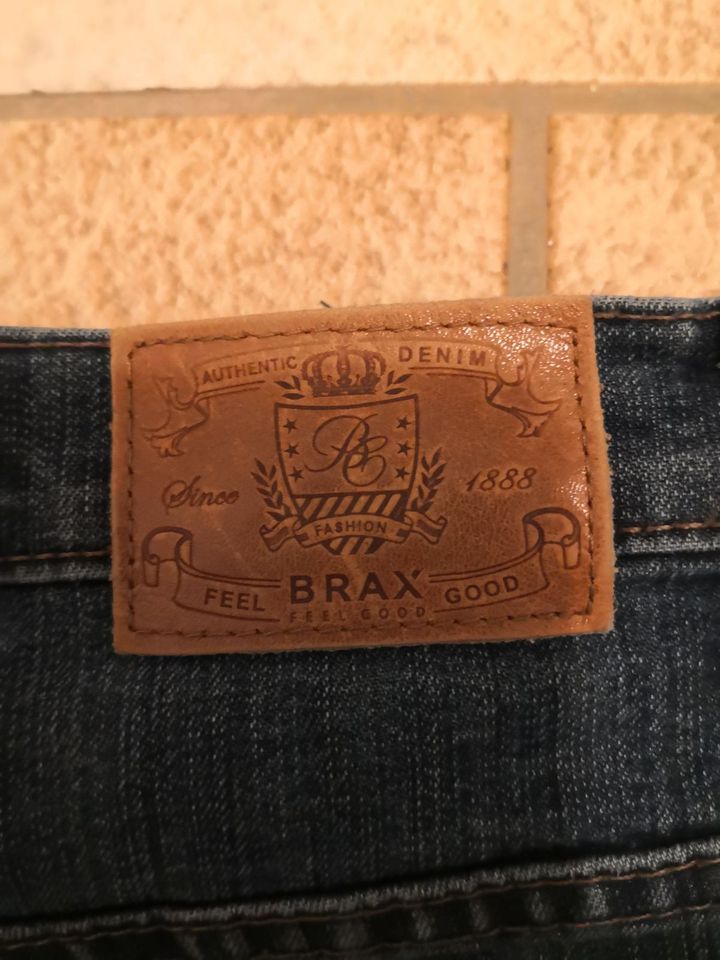 9 Damen Jeans Brax 38K  Braun, Anthrazit.Blau ,2 schwarz S Oliver in Leopoldshöhe