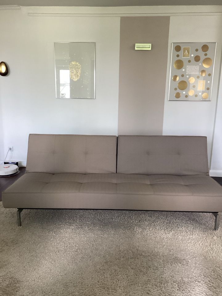 Design Sofa, mit Schlaffunktion in Hamburg