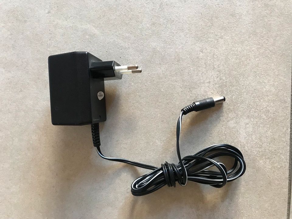 ❤️ SUCHE NETZSTECKER Netzteil 12V, 2000mA (2A).. 5mm mit 2,5mm in Pastetten