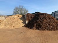 Rindenmulch (Dekormulch) und Hackschnitzel in Top-Qualität Niedersachsen - Buchholz in der Nordheide Vorschau