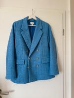 Blauer Bouclé Blazer mit goldenen Knöpfen Kr. München - Ismaning Vorschau