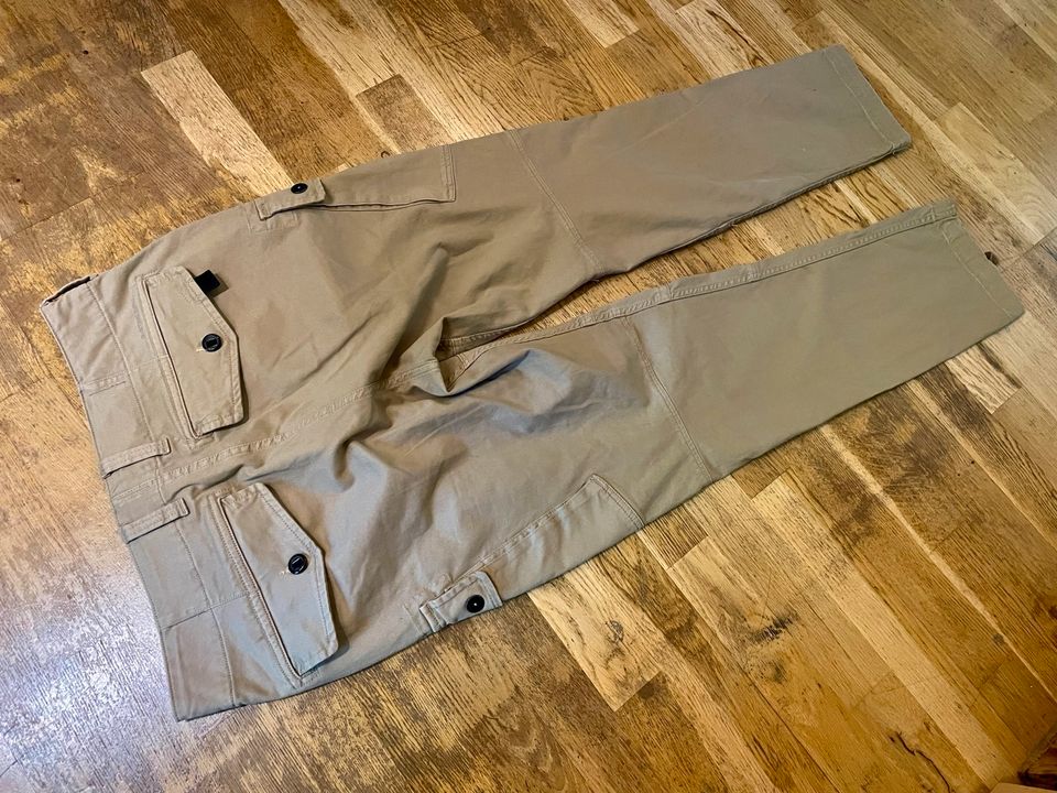 G-Star Roxic Straight Tapered Cargo Pant - W33 / L32 in Berlin