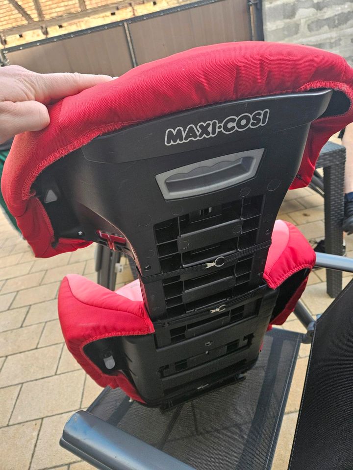 Maxi Cosi AirProtect Autositz 15-36kg in Zilly