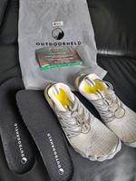 NEU! Barfußschuhe Outdoorheld fashion weiß Einlegesohle Größe 39 Hessen - Burghaun Vorschau