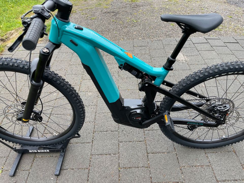 NEU ! FOCUS Thron² 6.7 2024 - 625WH - E-Fully E-MTB E-Bike in Berg