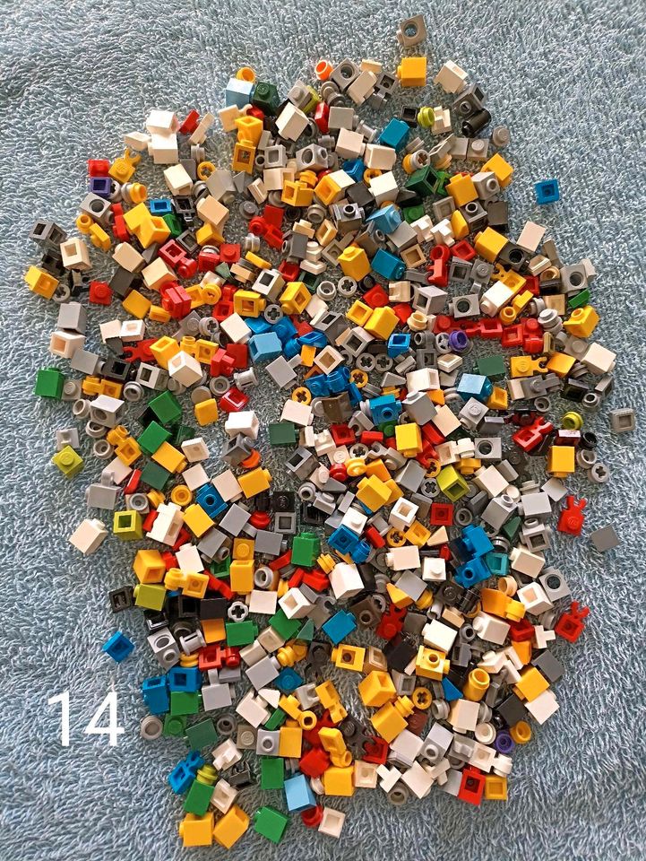 Lego Steine viele Farben, Figuren,Technik,Räder,Fenster,Zubehör in Isernhagen