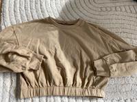 Schöner kürzerer Pulli Pullover Gr. M Niedersachsen - Hameln Vorschau