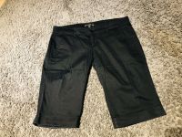 Guter Zustand: schwarze Shorts Stradivarius Hannover - Kirchrode-Bemerode-Wülferode Vorschau