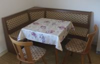 Sitzecke mit Esstisch und zwei Stühlen für gemeinsame Mahlzeiten Brandenburg - Bad Belzig Vorschau