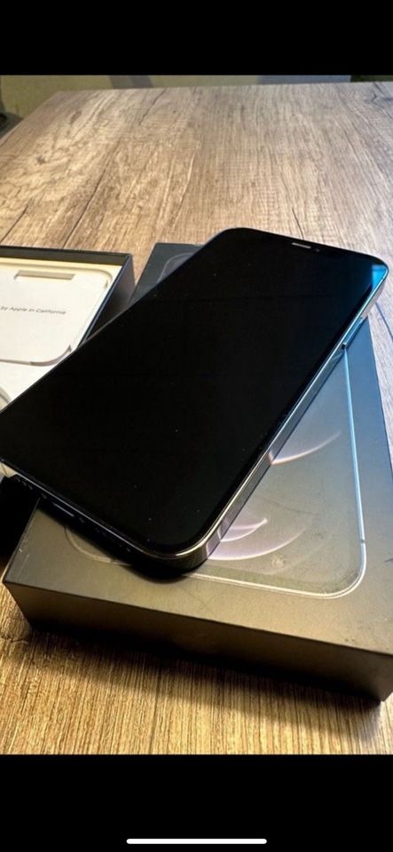 iPhone 12 Pro in Grau mit 128 GB in Berlin