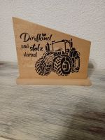 Dekoration Spruch mit Traktor auf Holz H21x22x3.5 cm Nordrhein-Westfalen - Mönchengladbach Vorschau