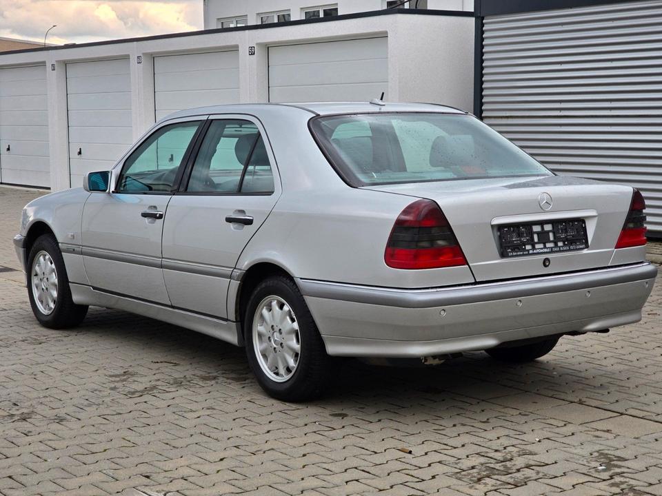 Mercedes-Benz C 280 Elegance,1.Hd,Aut.Xenon,PDC,SHZ,Navi in Buseck