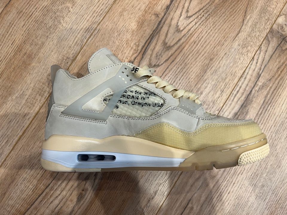 Jordan 4 Off White Gr. 42,5 in Mönchengladbach