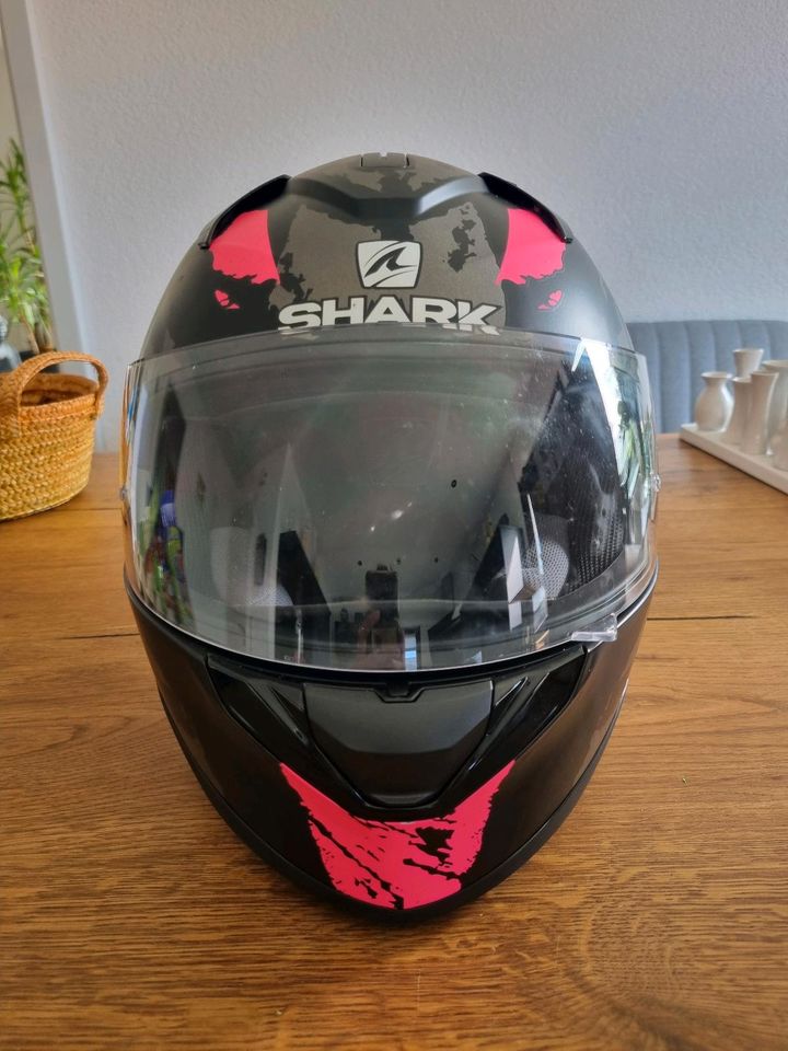 Shark Motorradhelm Größe M nagelneu in Illertissen