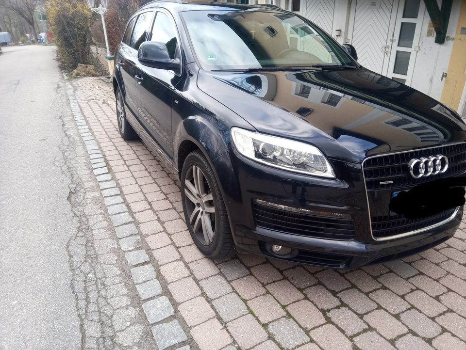 Audi Q7 3,0 TDI S-LINE-7SITZER-XENON-QUATTRO- Voll in Bad Griesbach im Rottal