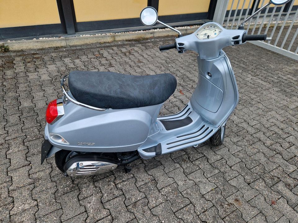 Vespa LX125 wenig Kilometer in Hennef (Sieg)