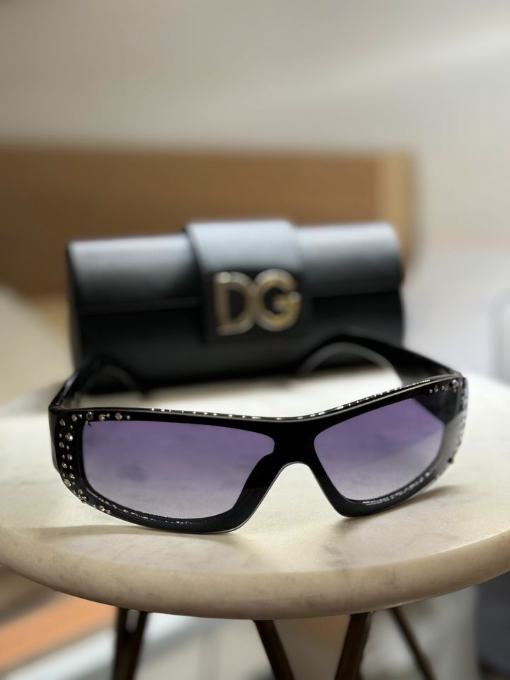 Sonnenbrille mit Etui Dolce&Gabbana in Nürnberg (Mittelfr)