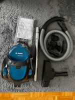 Bosch Staubsauger Serie 2/ Bagless vacuum clean Niedersachsen - Vechelde Vorschau